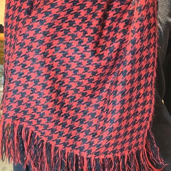 Red & black houndstooth Unisex Large Scarf | Soft & Warm, Cozy Winter Shawl | - Picture 9 of 16